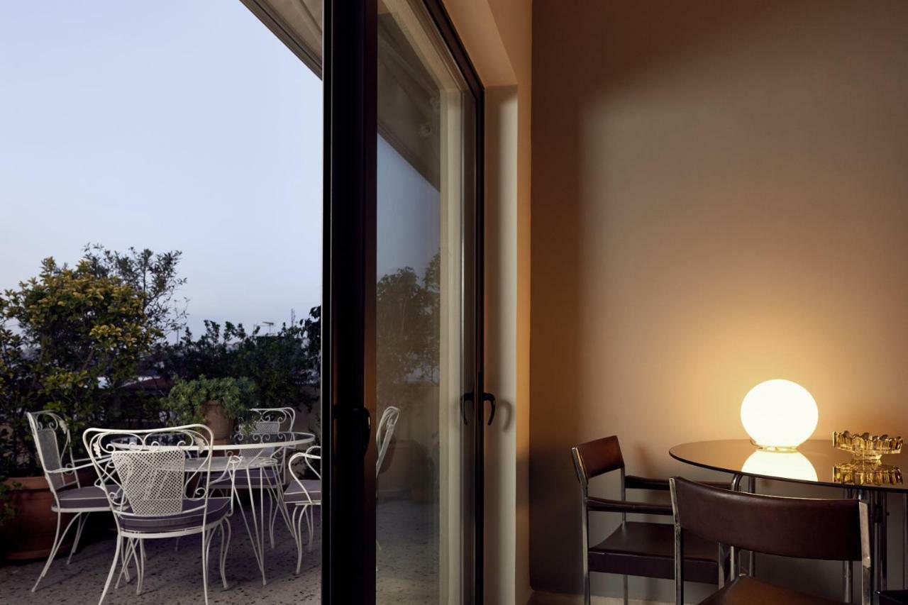 Two Level Apartment With Panoramic View アテネ エクステリア 写真